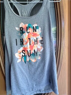 Old Navy Active Heather Gray Workout Tank - Large